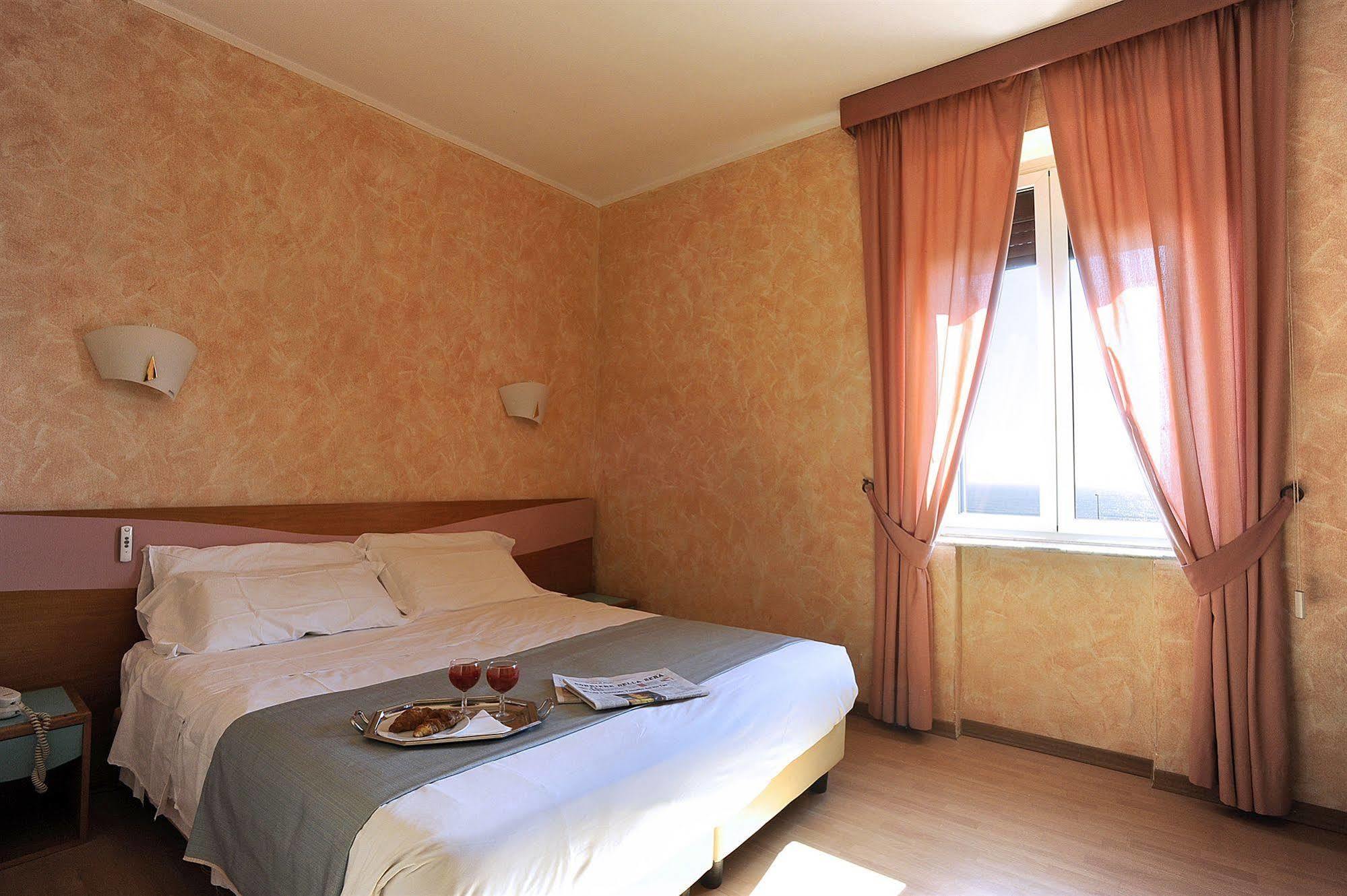 Hotel Bellavista Lido di Ostia Eksteriør billede