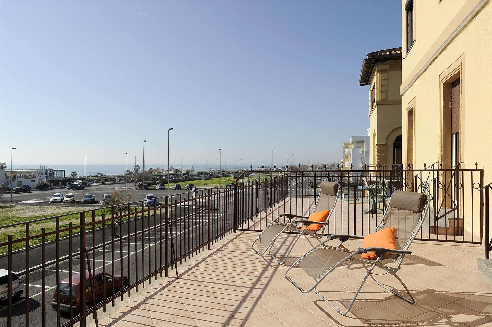 Hotel Bellavista Lido di Ostia Eksteriør billede